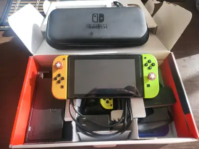 Consola Nintendo Switch con Joy-Con personalizados - miniatura 2