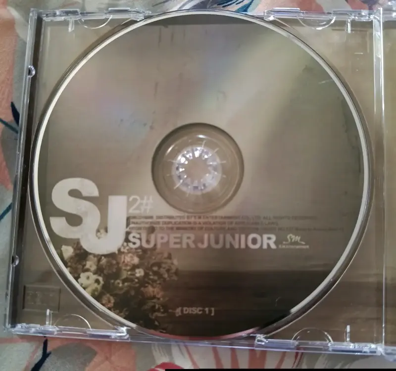 Álbum Super Junior 2nd Repackage con DVD - 3