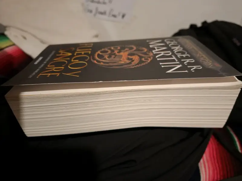 Libro Fuego y Sangre de George R.R. Martin - 2