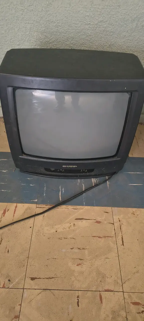 Televisor CRT Sharp de 21 pulgadas