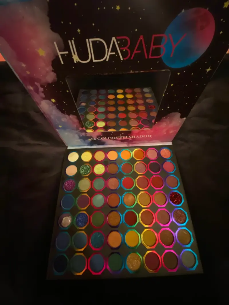 Paleta de Sombras HudaBaby Nebula 56 Colores - 1