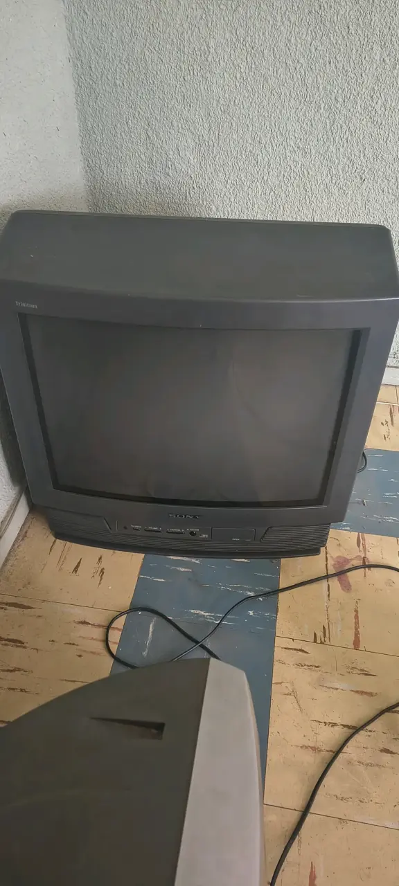 Televisor CRT Sony Trinitron 21 pulgadas - 2