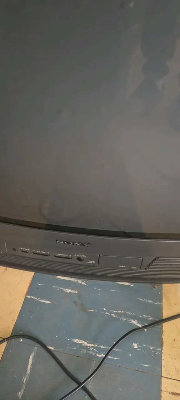 Televisor CRT Sony Trinitron 21 pulgadas - 3
