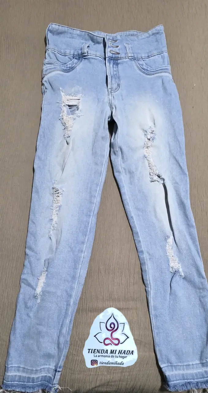 Jeans de mujer desgastados azul claro - 1