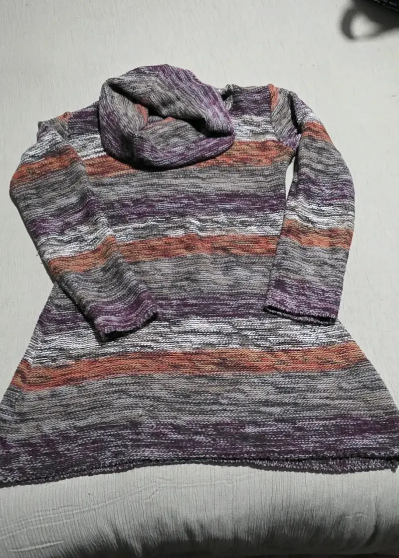 Vestido de punto multicolor con cuello alto