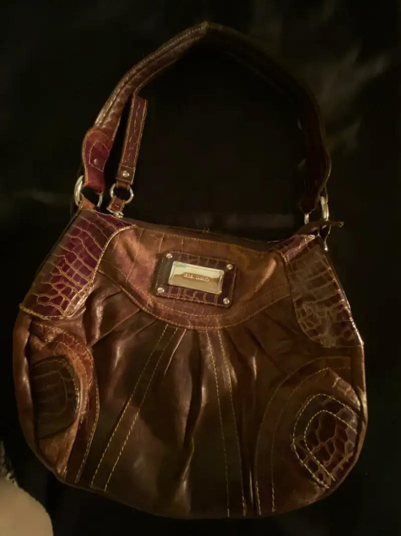 Bolso de cuero marrón Via Uno con detalles en relieve - 1