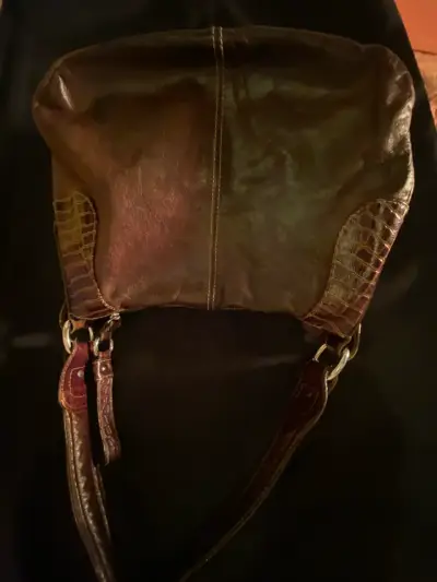 Bolso de cuero marrón Via Uno con detalles en relieve - miniatura 2