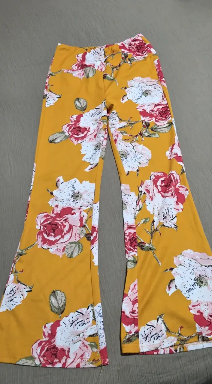 Pantalones acampanados con estampado floral - 2