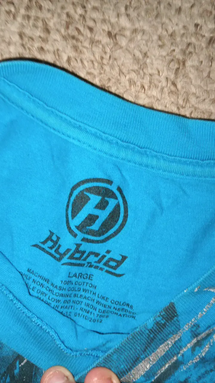 Polera azul hybrid con diseño - 2