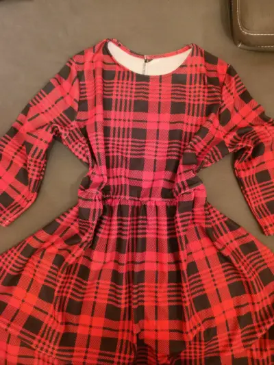 Vestido escocés rojo y negro - miniatura 1