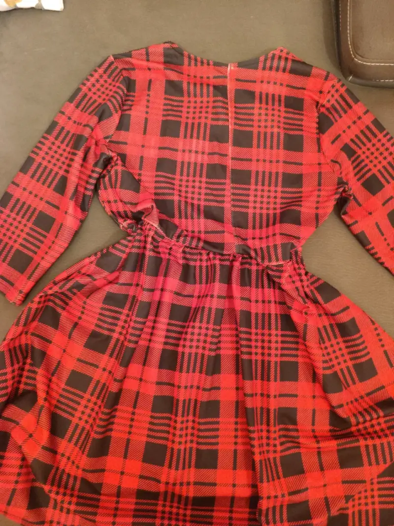 Vestido escocés rojo y negro - 2