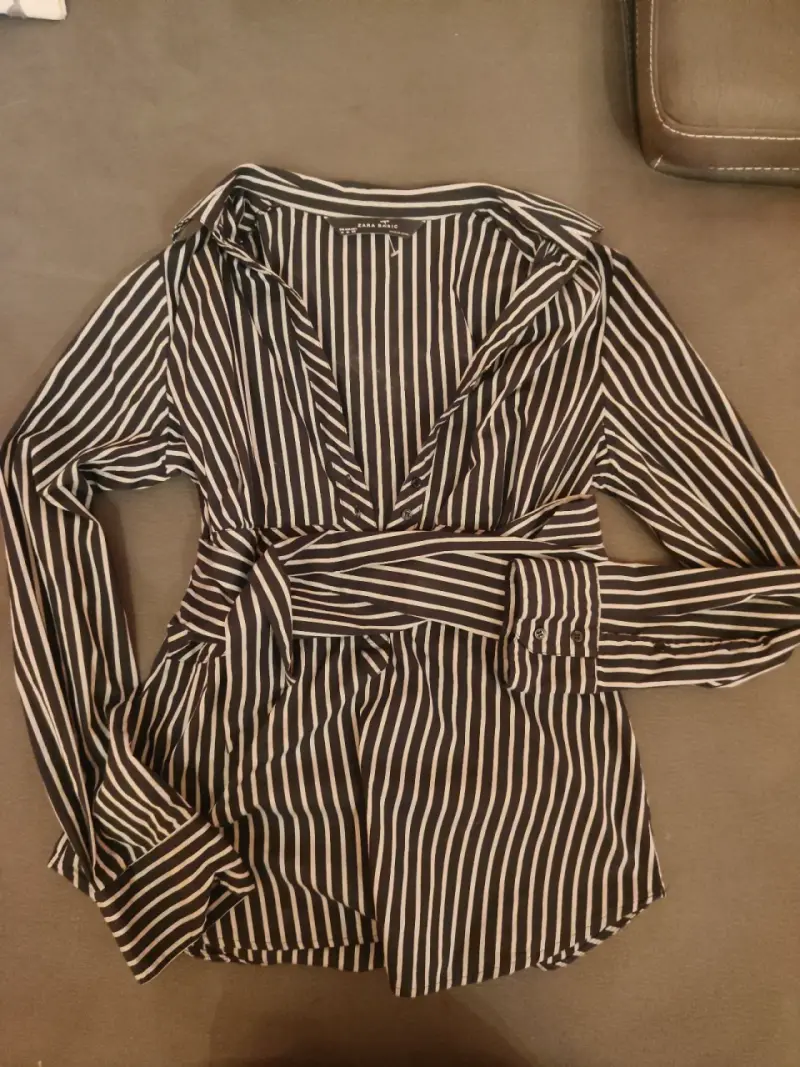 Blusa de rayas negras y blancas Zara Basic - 1