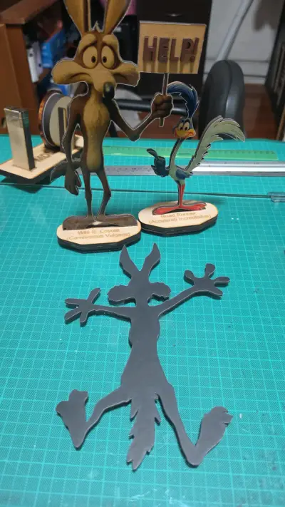 Wile E. Coyote y Correcaminos Figuras decorativas - miniatura 1