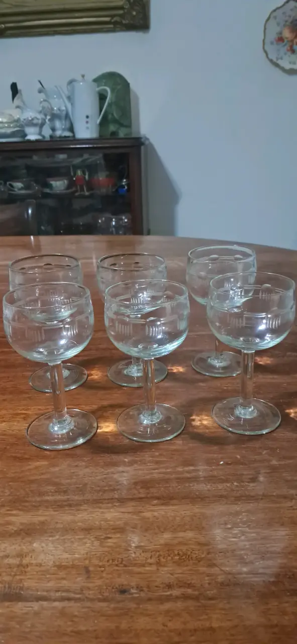 Set de copas y vasos cristalerias yungay - 2
