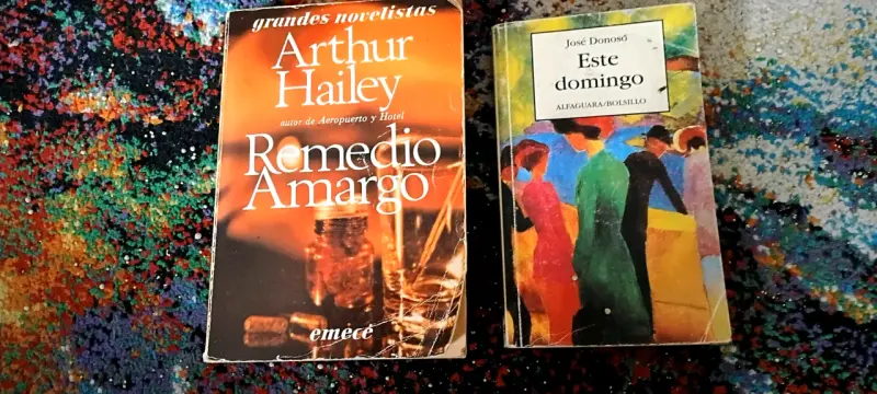 Pack de libros 'Remedio Amargo' y 'Este Domingo' - 1