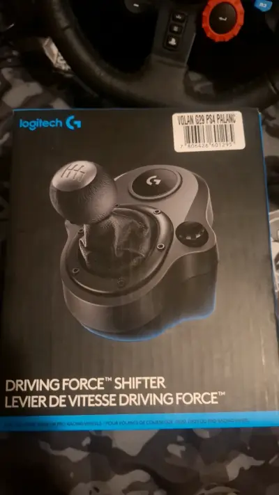 Volante Logitech G29 + Palanca de cambios - miniatura 4