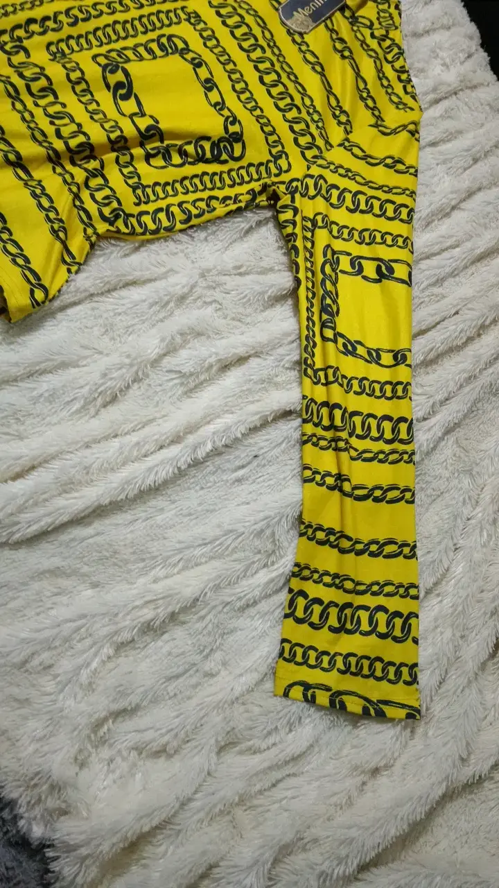 Body amarillo con estampado de cadenas - 3