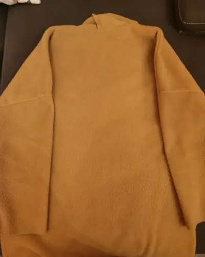 Cardigan de lana beige con bolsillos - miniatura 2