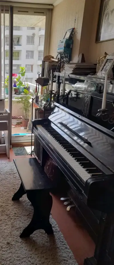 Piano vertical Rud Ibach Sohn en buen estado - miniatura 1