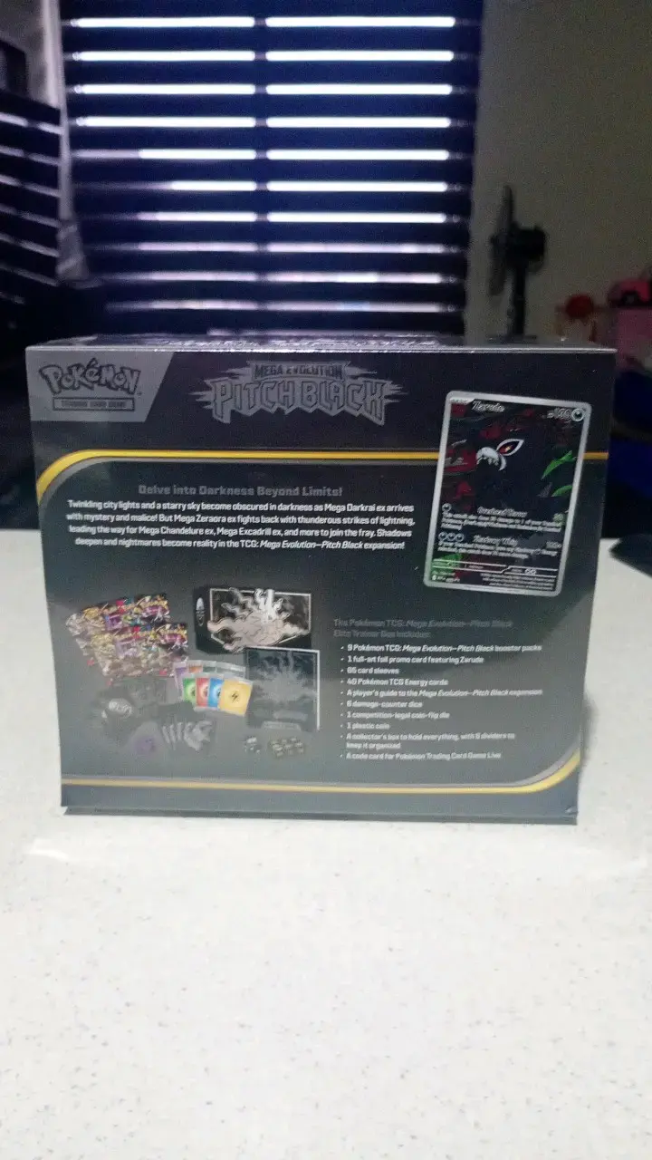 Caja Elite Trainer Mega Evolution Pitch BlackPokém - 3