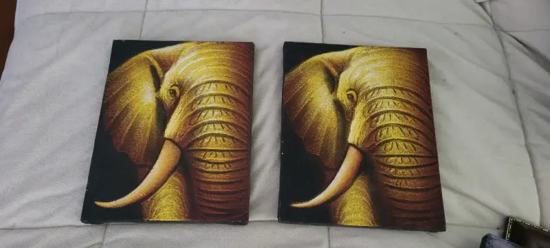 2 Cuadros decorativos de elefante en tonos dorados