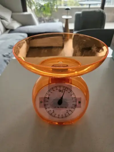 Balanza de cocina mecánica 5kg naranja - miniatura 1