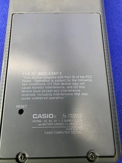 Calculadora gráfica Casio fx-7700GB en buen estado - miniatura 2