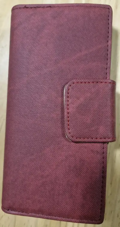 Billetera de mujer color rojo con cierre magnéti - miniatura 1