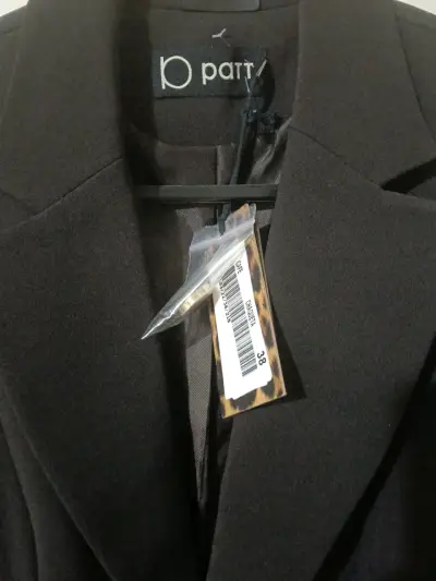 Blazer café oscuro elegante para mujer talla 38 - miniatura 2