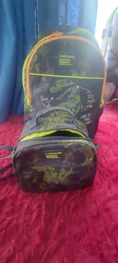 Mochila infantil Head con diseño de dinosaurio - miniatura 3