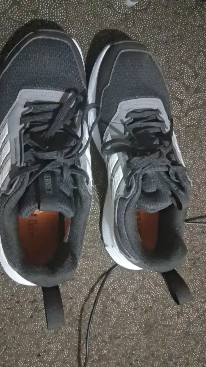 Zapatillas deportivas Adidas Terrex negras - 3
