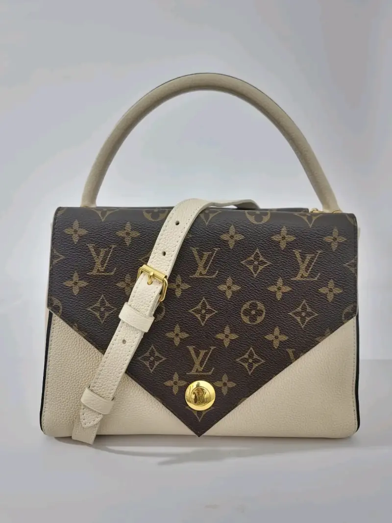 bolso Louis Vuitton Double V - 6
