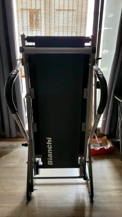 Caminadora mecánica plegable Bianchi con monitor - miniatura 1