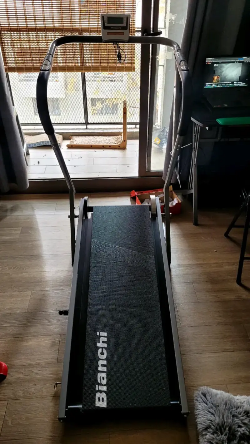 Caminadora mecánica plegable Bianchi con monitor - 4