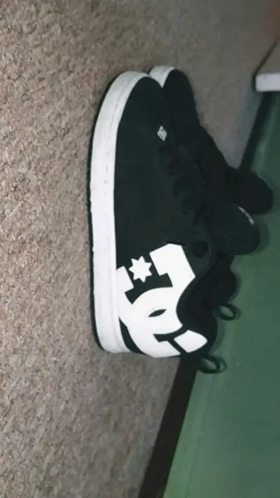 Zapatillas negras DC Shoes - miniatura 1