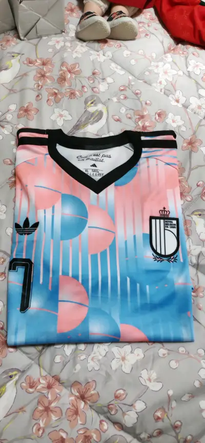 Camiseta BÉLGICA 2026 LOCAL Y VISITA - miniatura 2