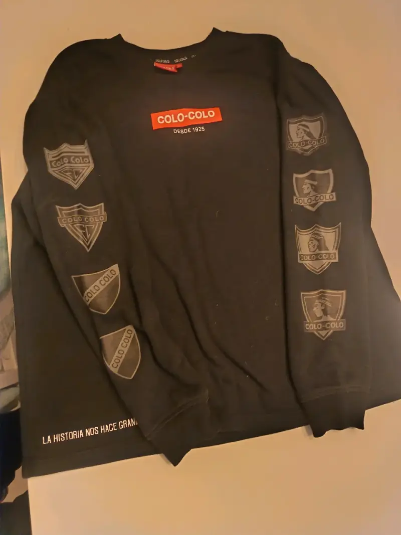 Polerón negro Colo-Colo L - 2