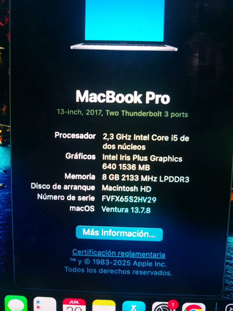 MacBook Pro 2017 con cargador original - 4