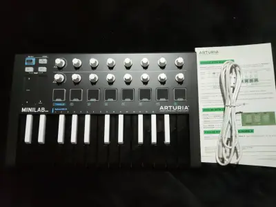 Controlador MIDI Arturia MiniLab MKII - miniatura 1