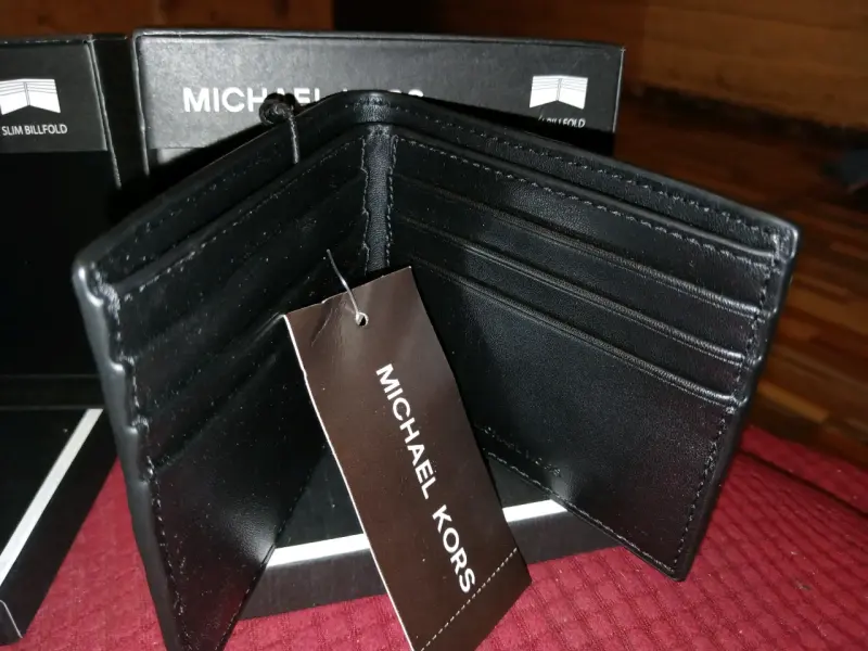 Billetera Michael Kors Slim Billfold Negra - 3