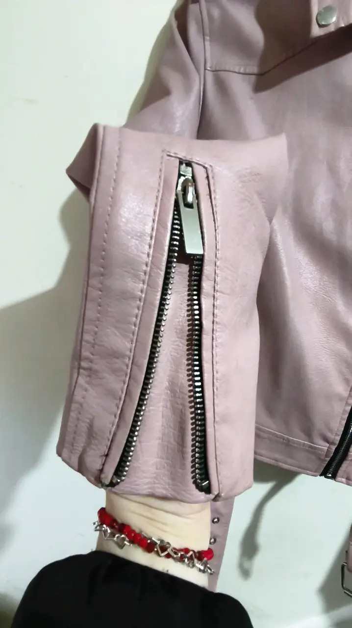 Chaqueta de cuero sintético rosada con cierre - 3