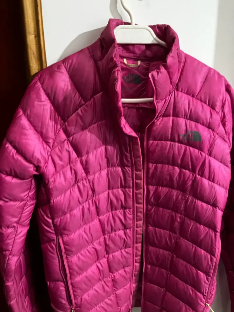 Chaqueta de plumas rosa The North Face para mujer - 2