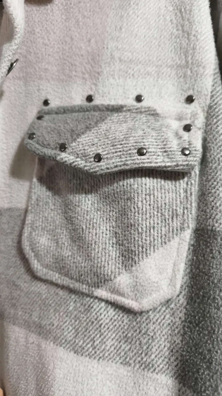 Chaqueta de franela a cuadros con tachas - 2