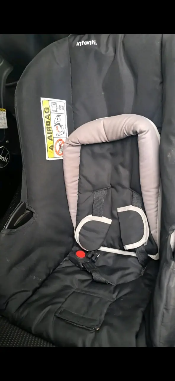 Silla de Auto para Bebé Infanti Negra - 3