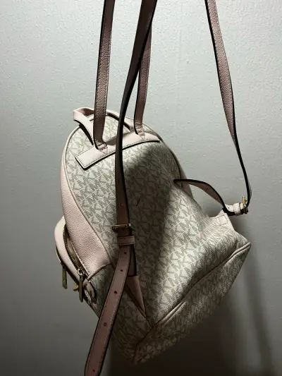 Mochila Michael Kors beige con logo - miniatura 3
