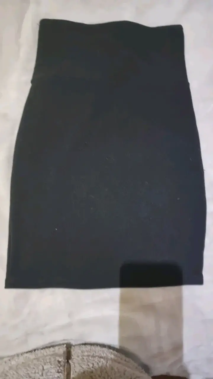 Falda corta negra elegante