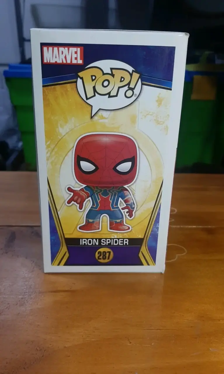 Figura Funko Pop Iron Spider Marvel - 3