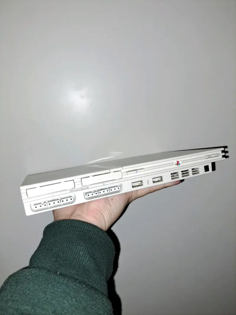 PlayStation 2 Blanca Japonesa - 1