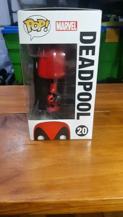 Figura Funko Pop Deadpool Marvel - miniatura 2