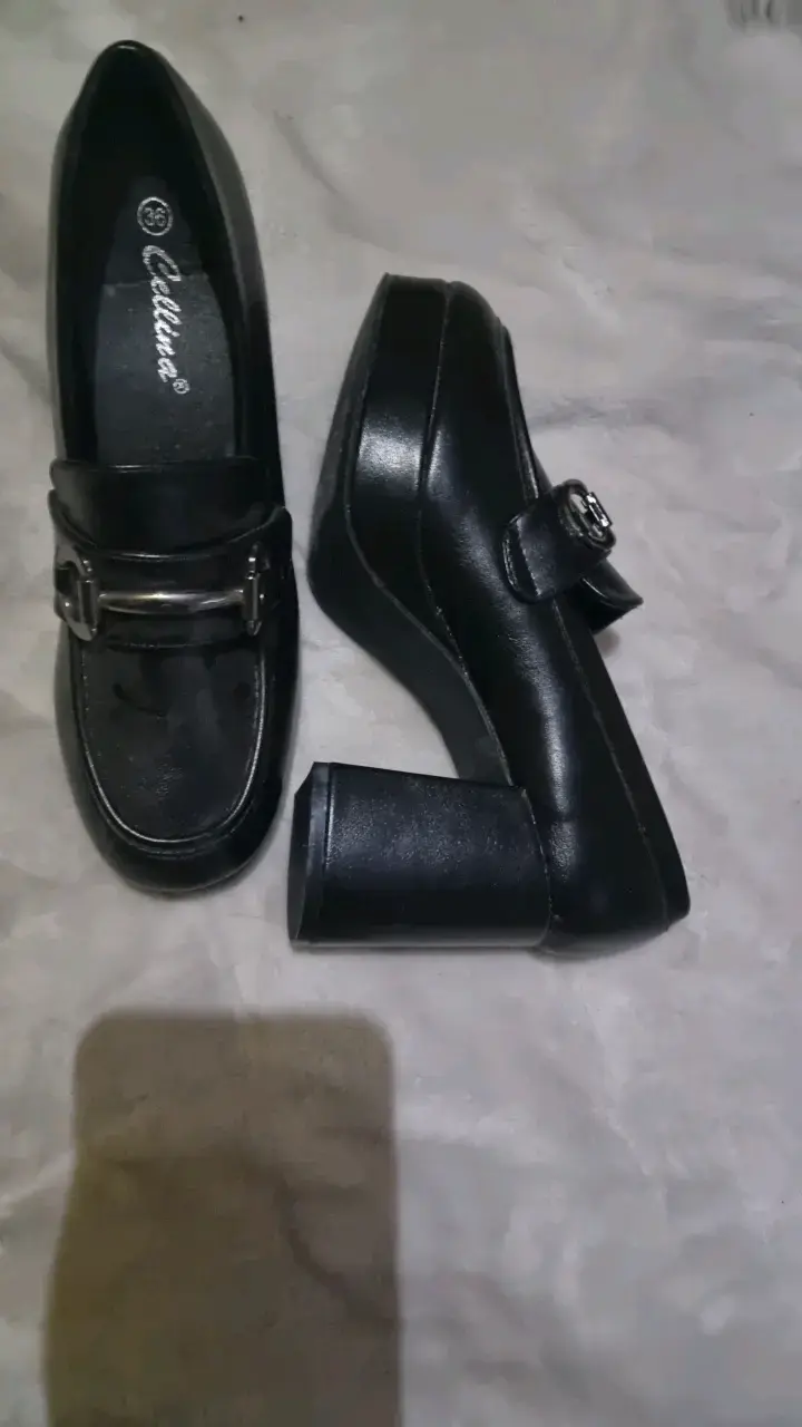Zapatos de tacón negro con hebilla Elline - 2
